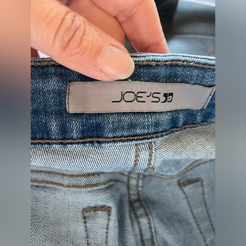 Joes jeans, boyfriend cut crop, size 28. - Picture 11 of 11